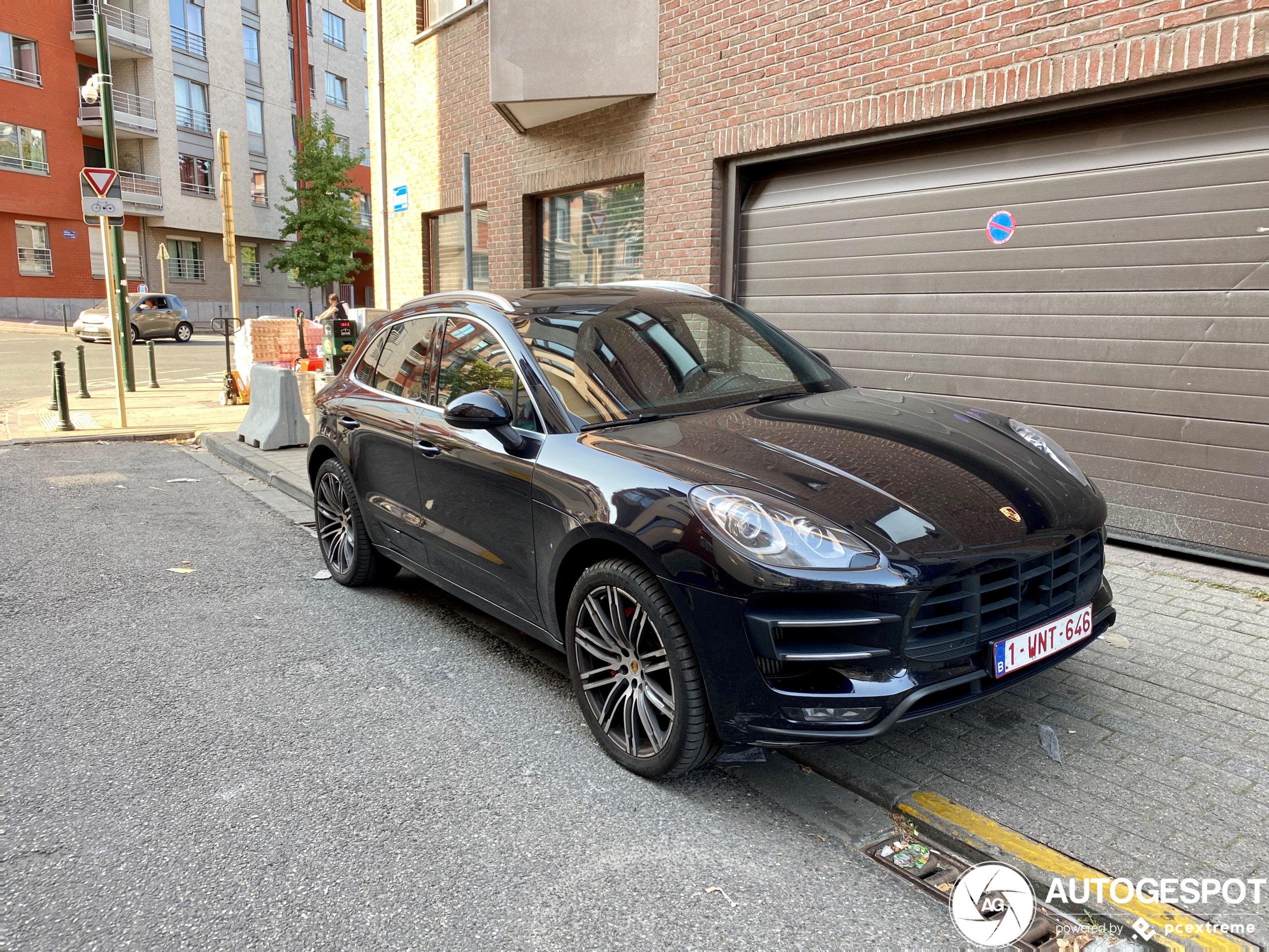 Porsche 95B Macan Turbo