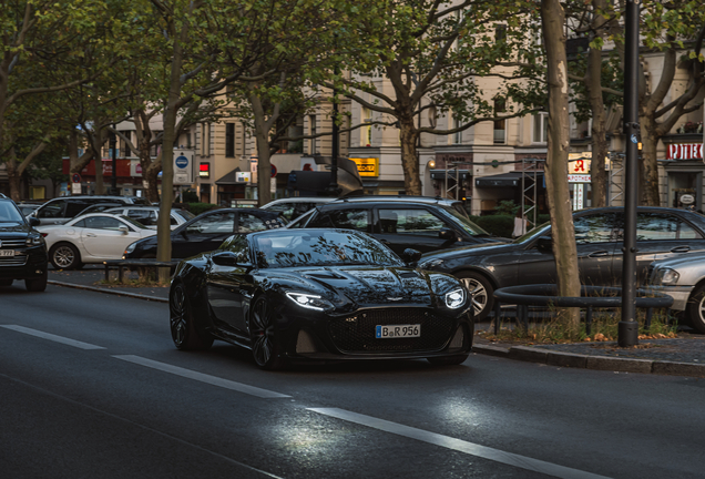 Aston Martin DBS Superleggera Volante