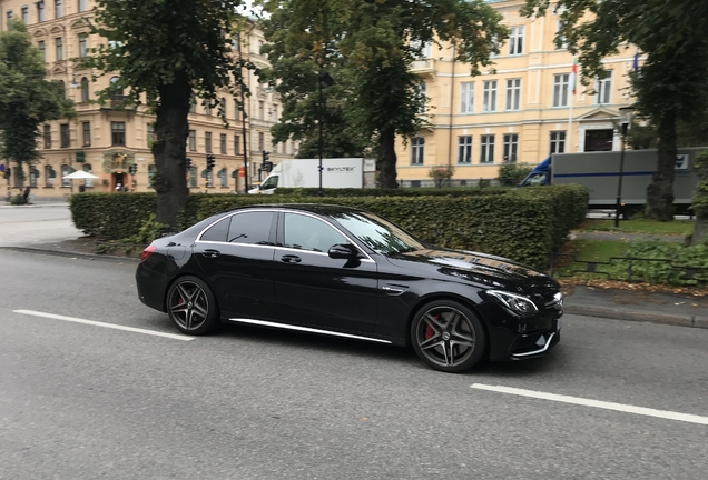 Mercedes-AMG C 63 S W205