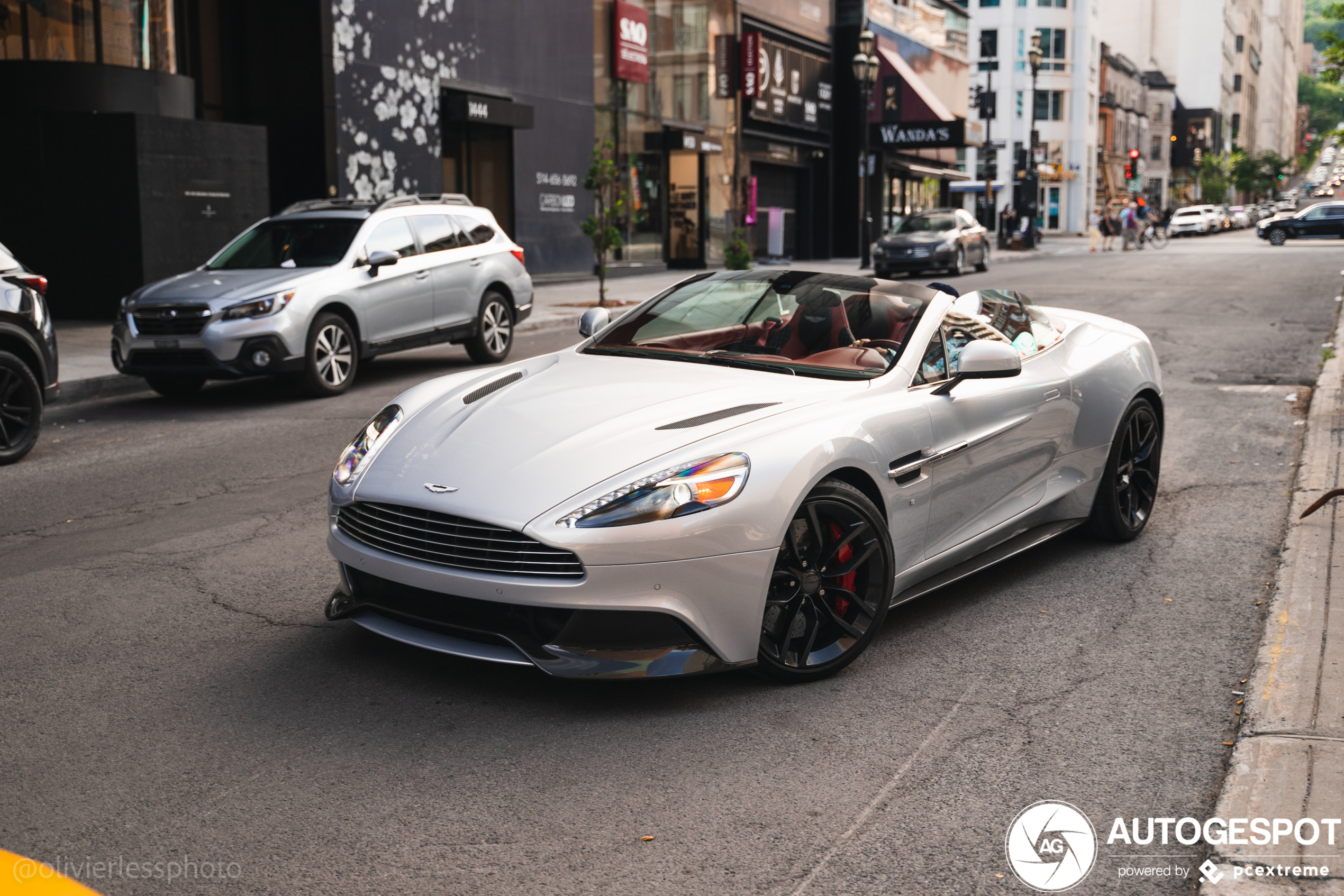 Aston Martin Vanquish Volante