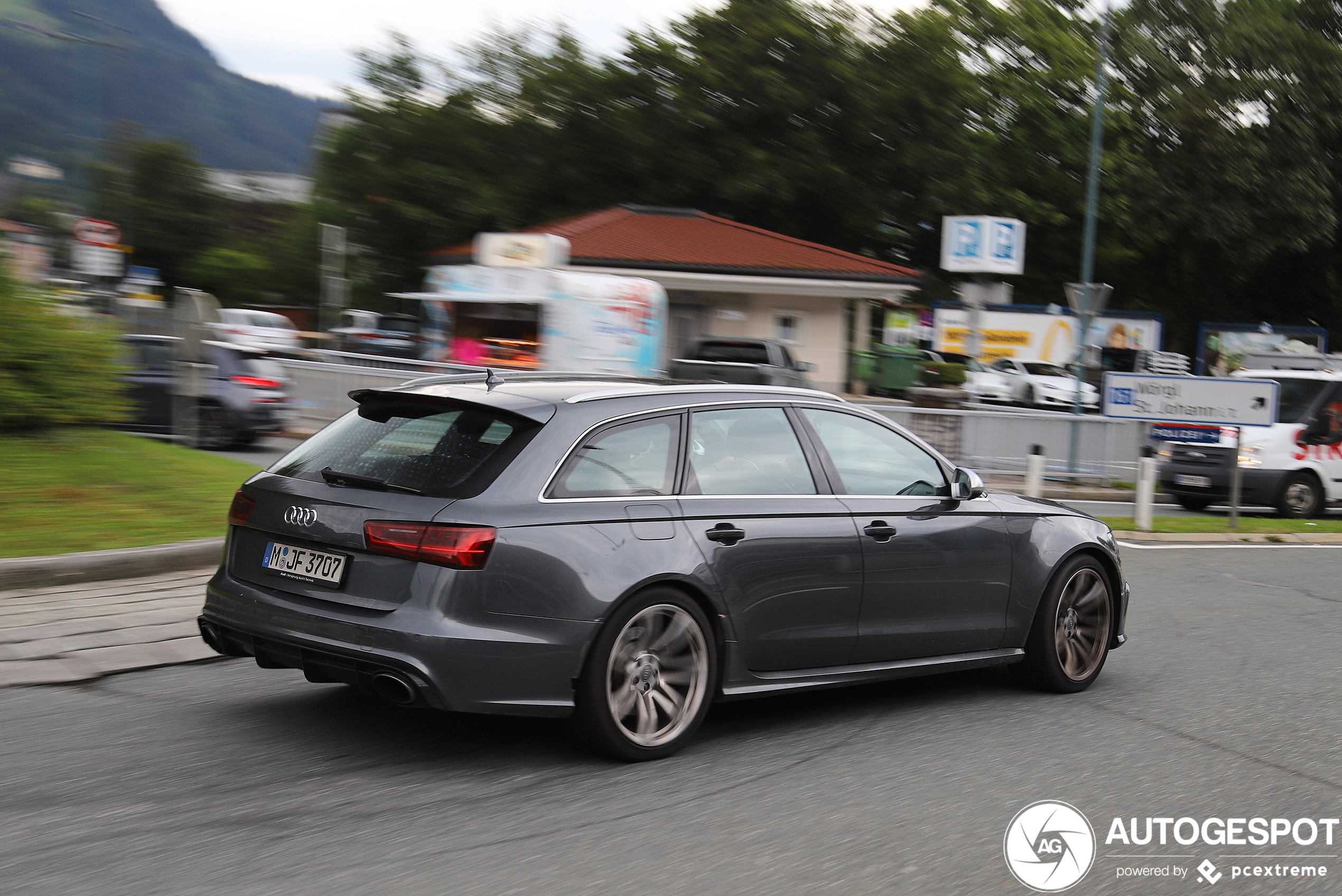 Audi RS6 Avant C7 2015