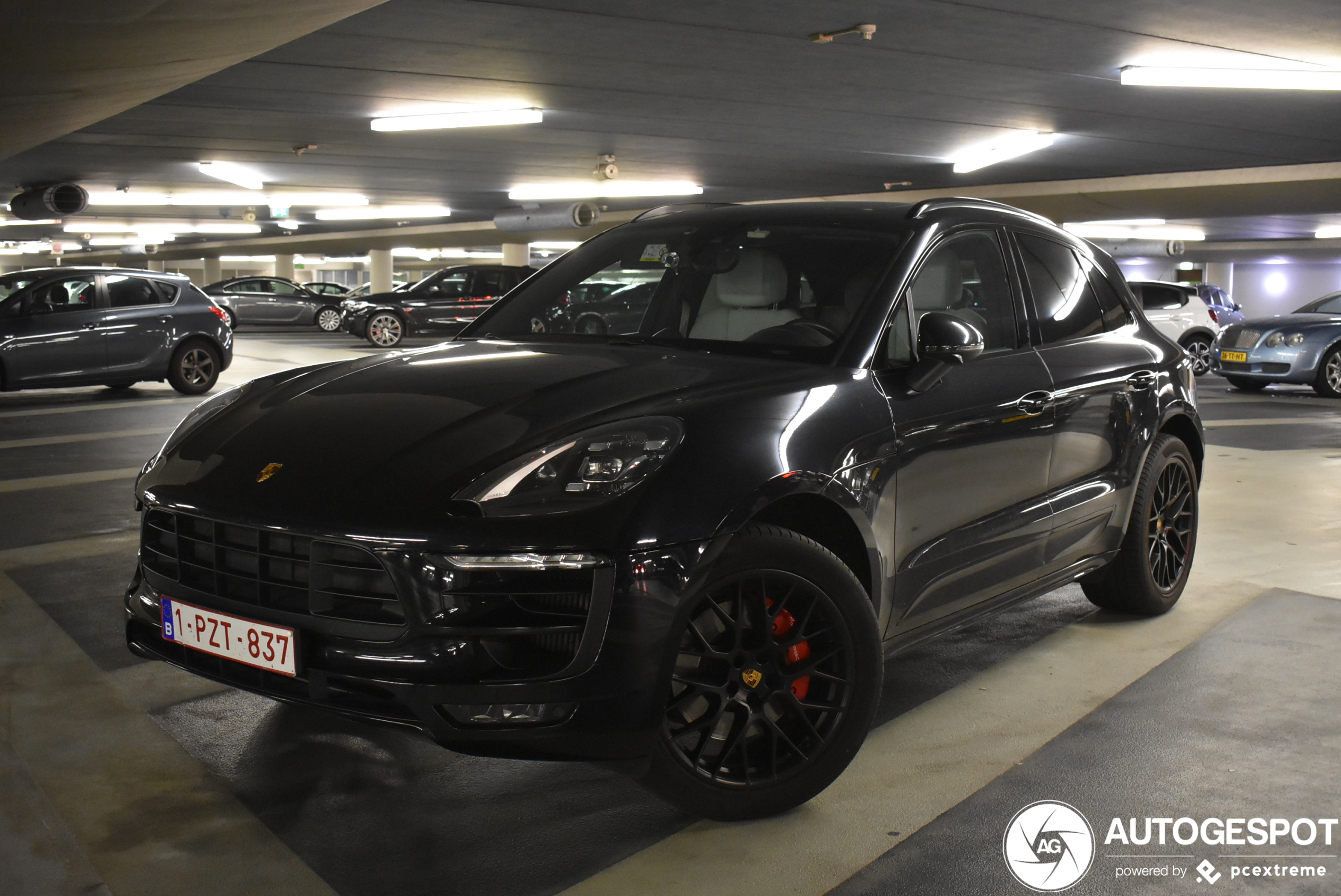 Porsche 95B Macan GTS