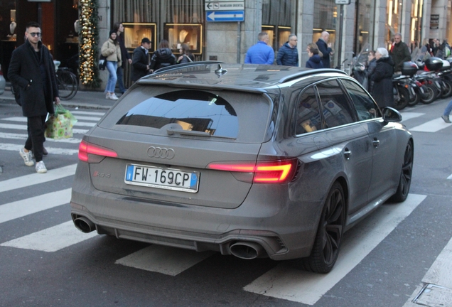 Audi RS4 Avant B9