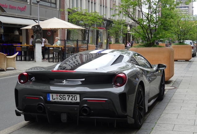 Ferrari 488 Pista