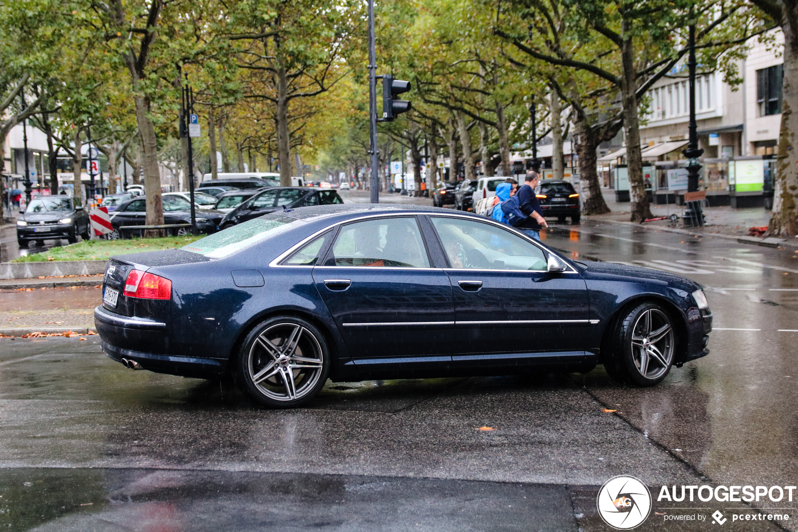 Audi S8 D3