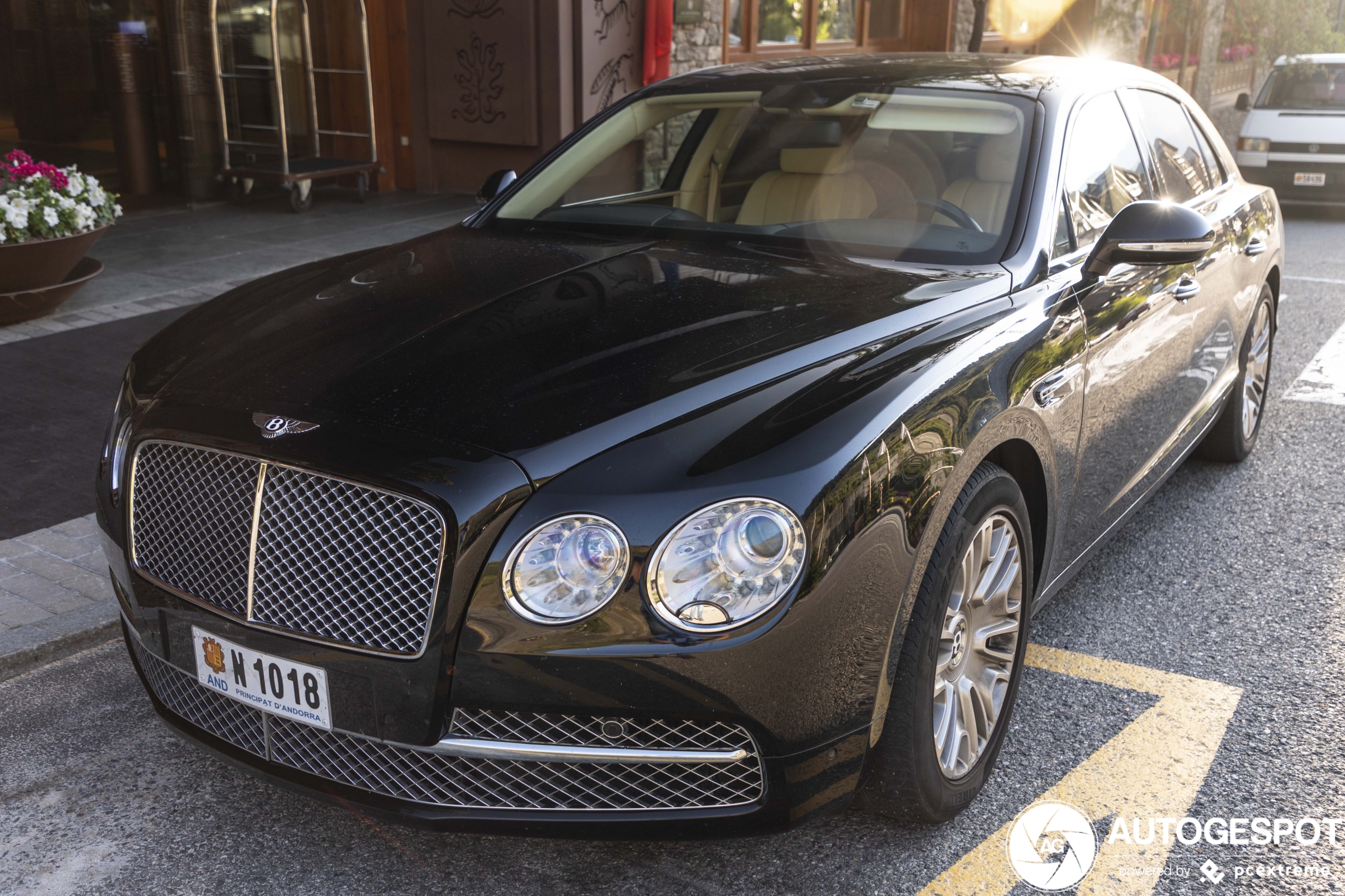 Bentley Flying Spur W12