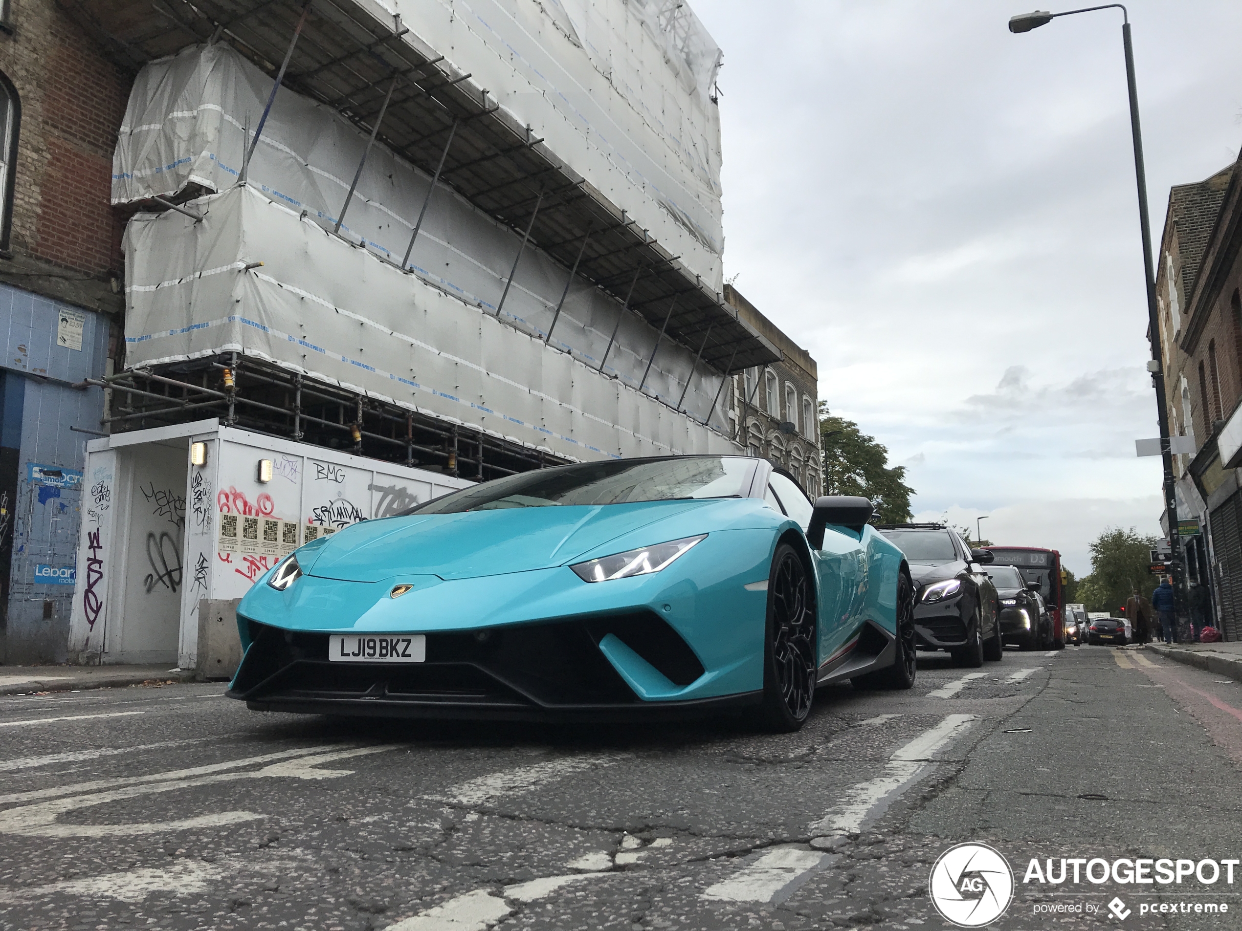 Lamborghini Huracán LP640-4 Performante Spyder