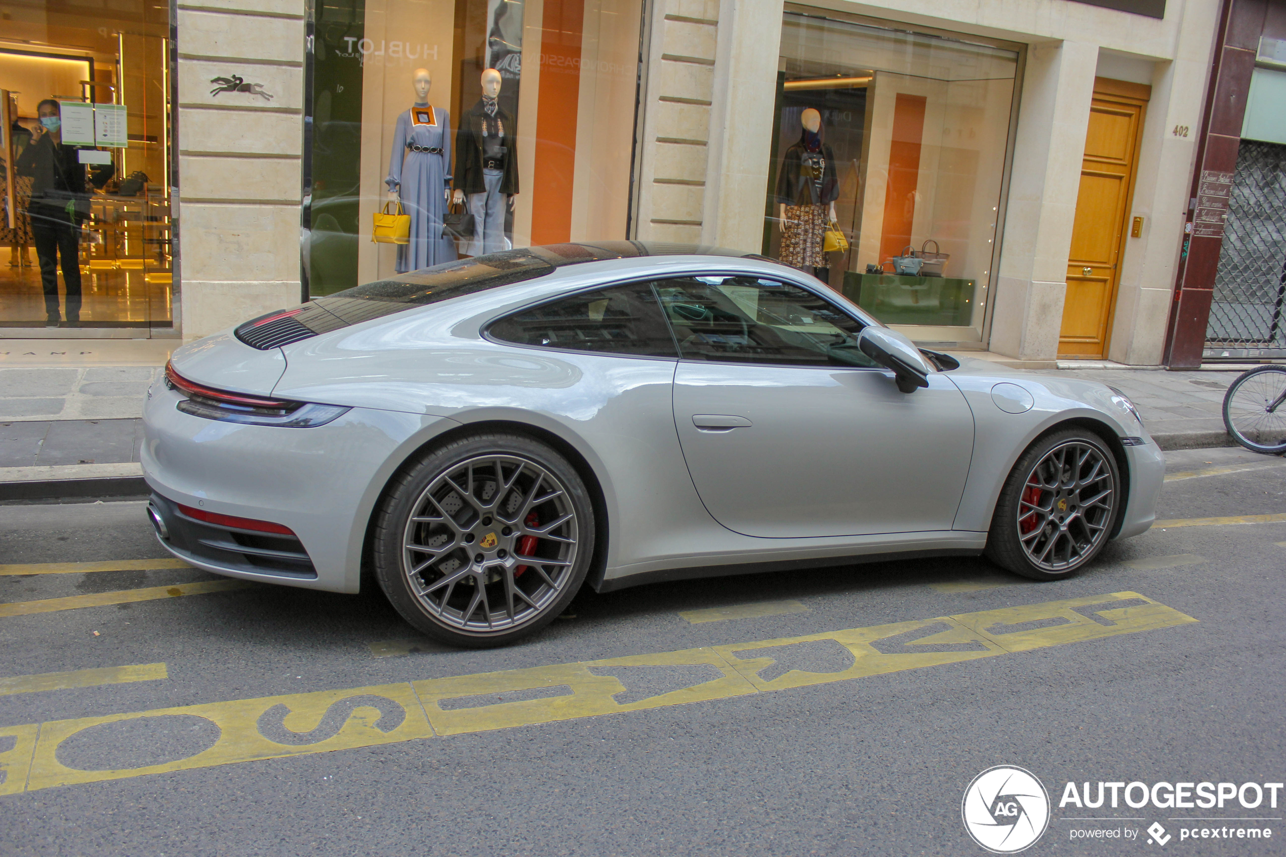 Porsche 992 Carrera 4S