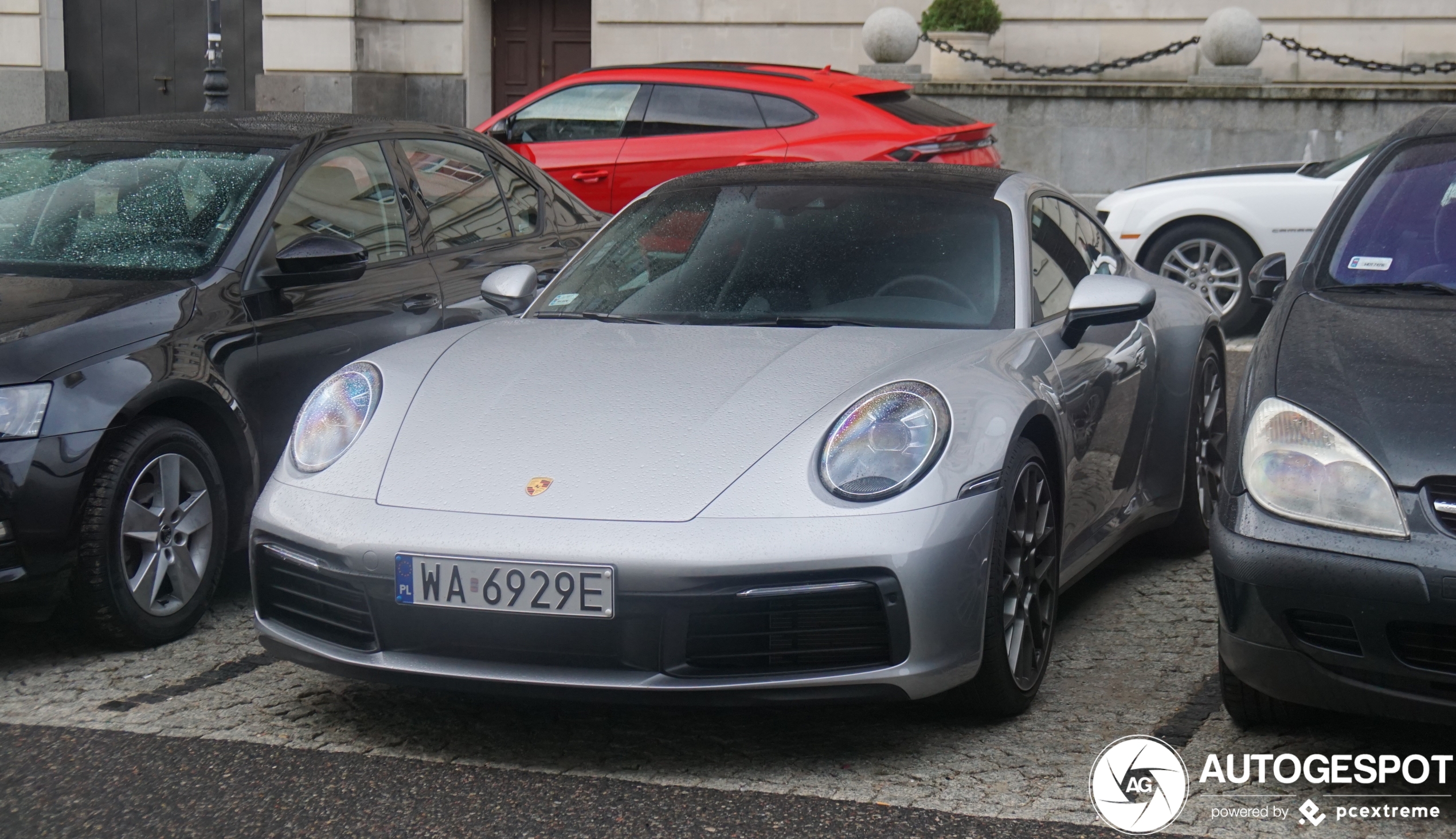 Porsche 992 Carrera 4S