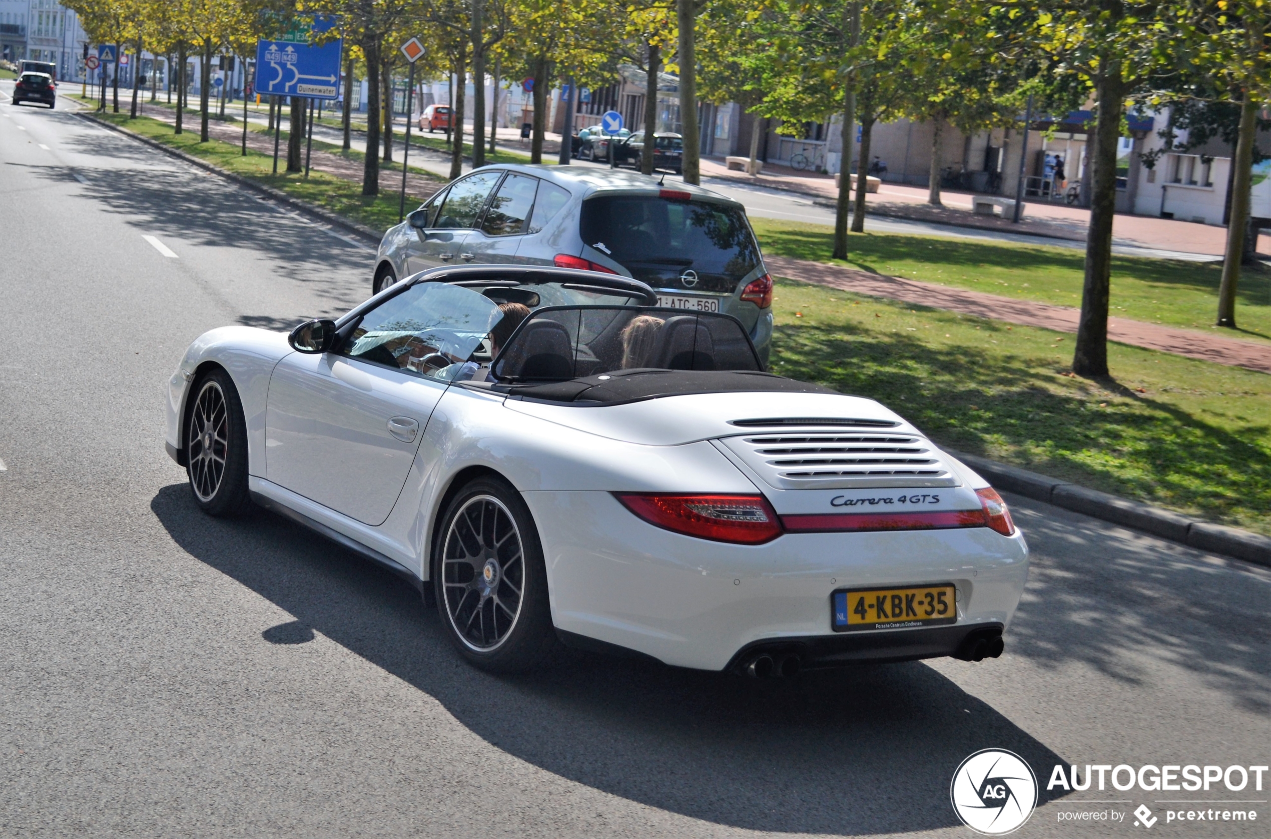 Porsche 997 Carrera 4 GTS Cabriolet