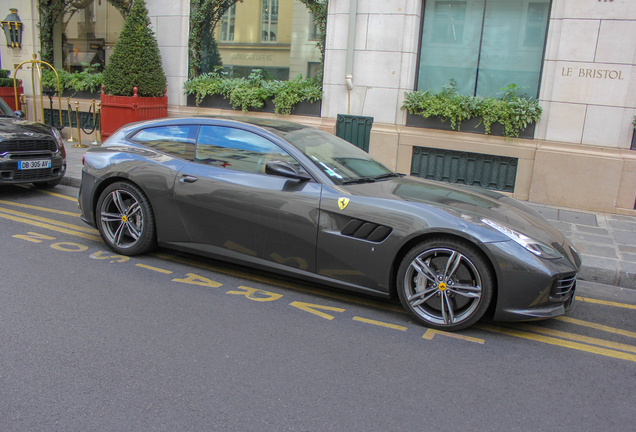 Ferrari GTC4Lusso