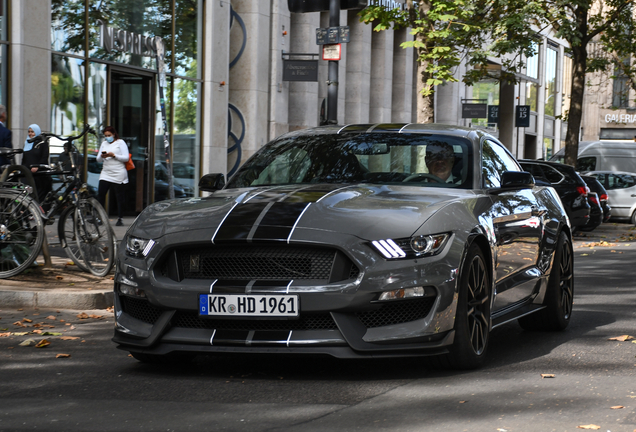Ford Mustang Shelby GT350 2015