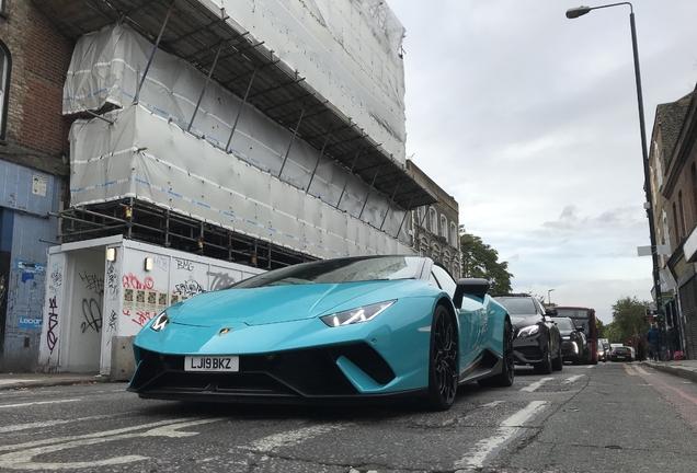 Lamborghini Huracán LP640-4 Performante Spyder