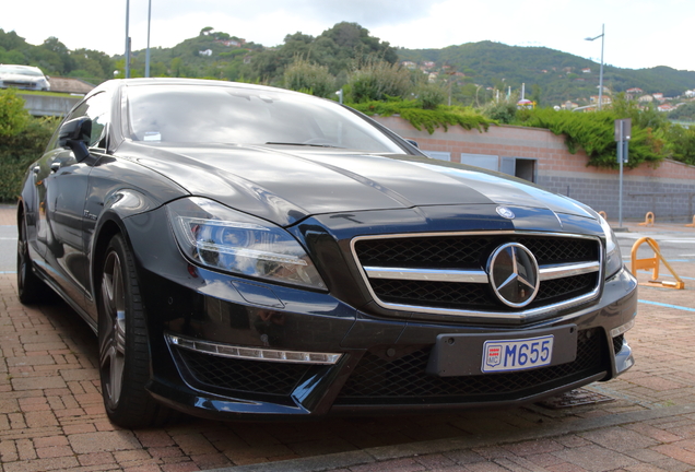 Mercedes-Benz CLS 63 AMG X218 Shooting Brake