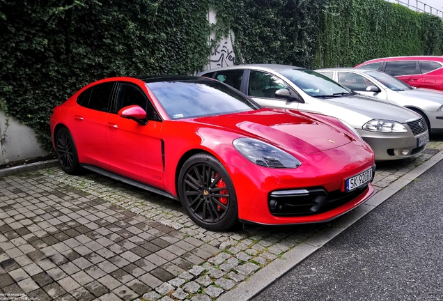 Porsche 971 Panamera GTS MkI