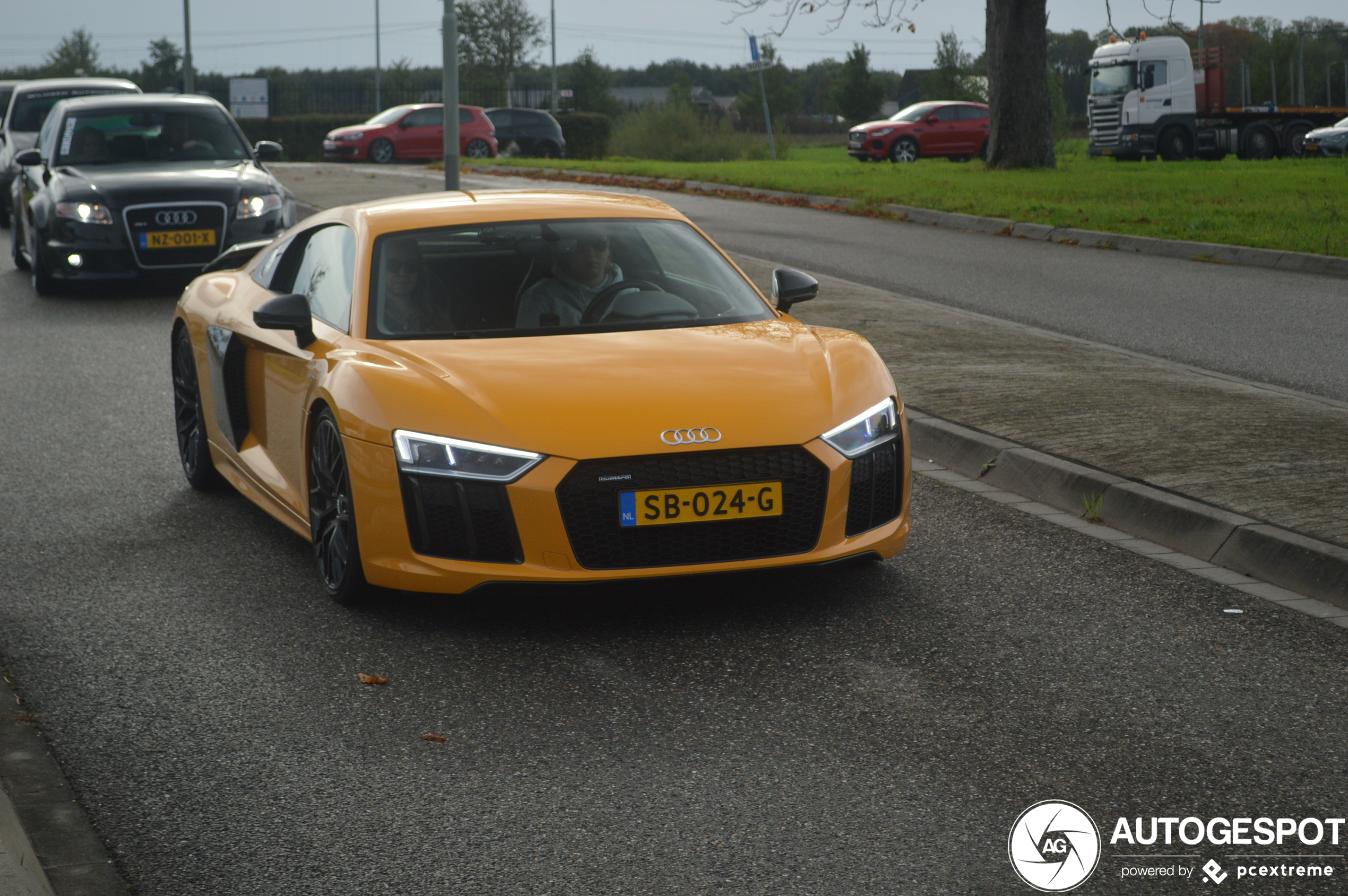 Audi R8 V10 Plus 2015