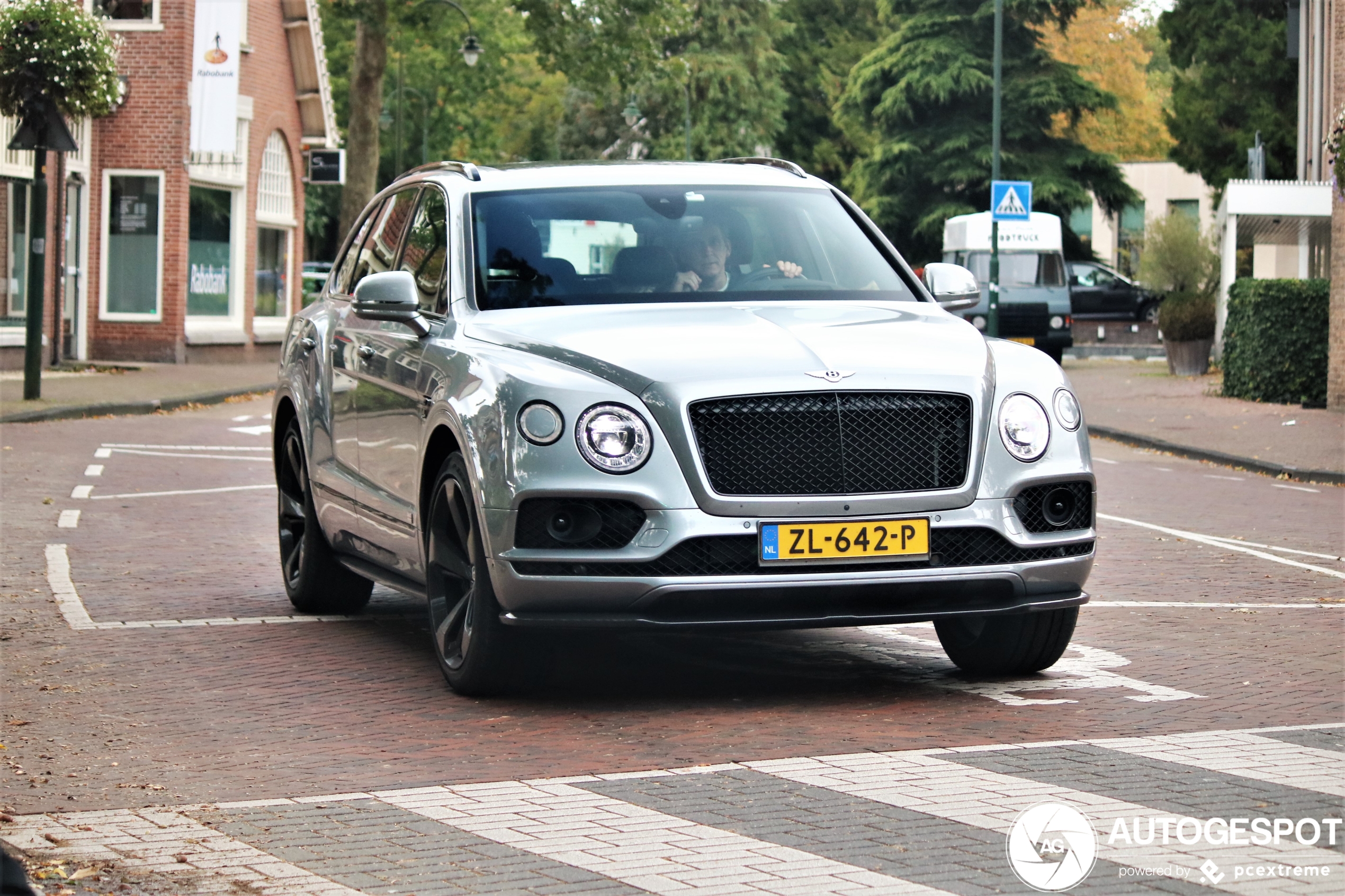 Bentley Bentayga V8