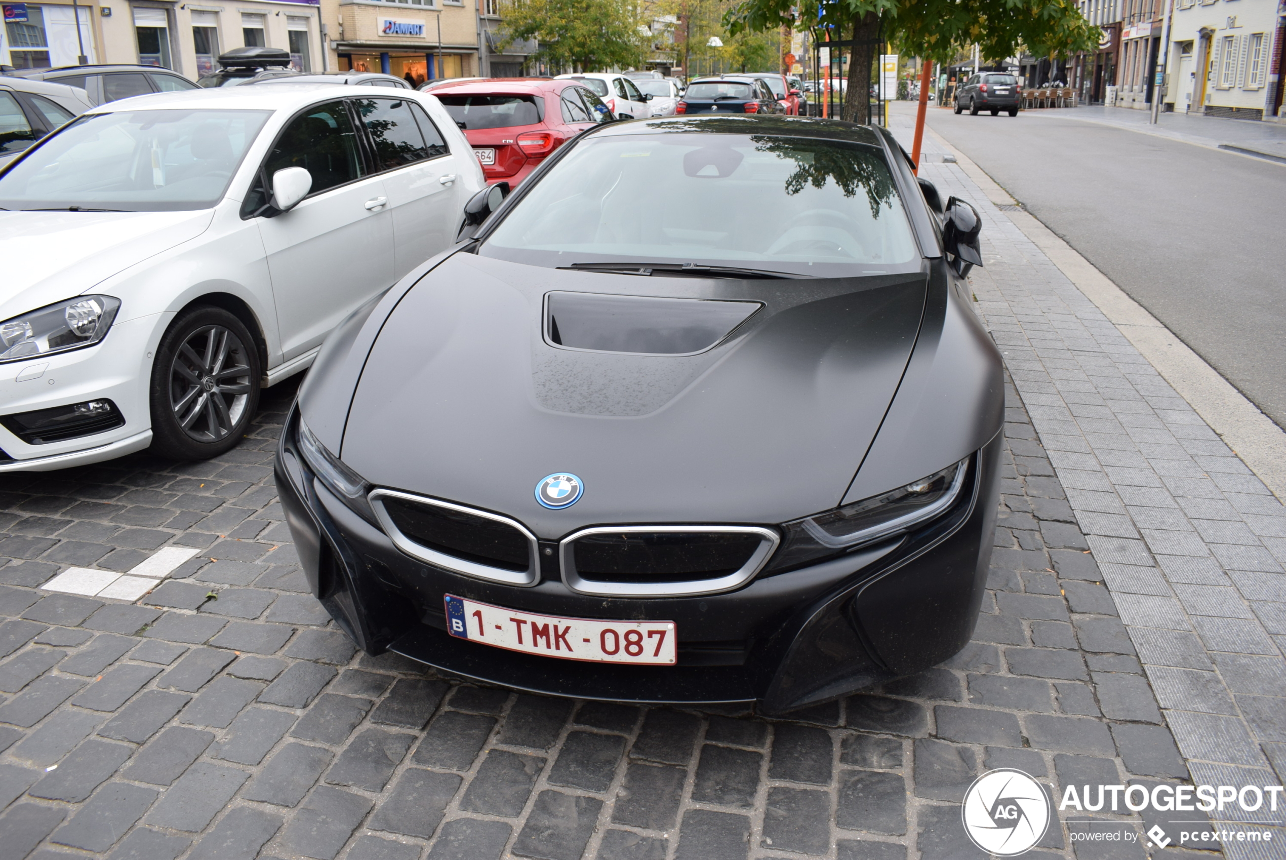 BMW i8 Protonic Frozen Black Edition