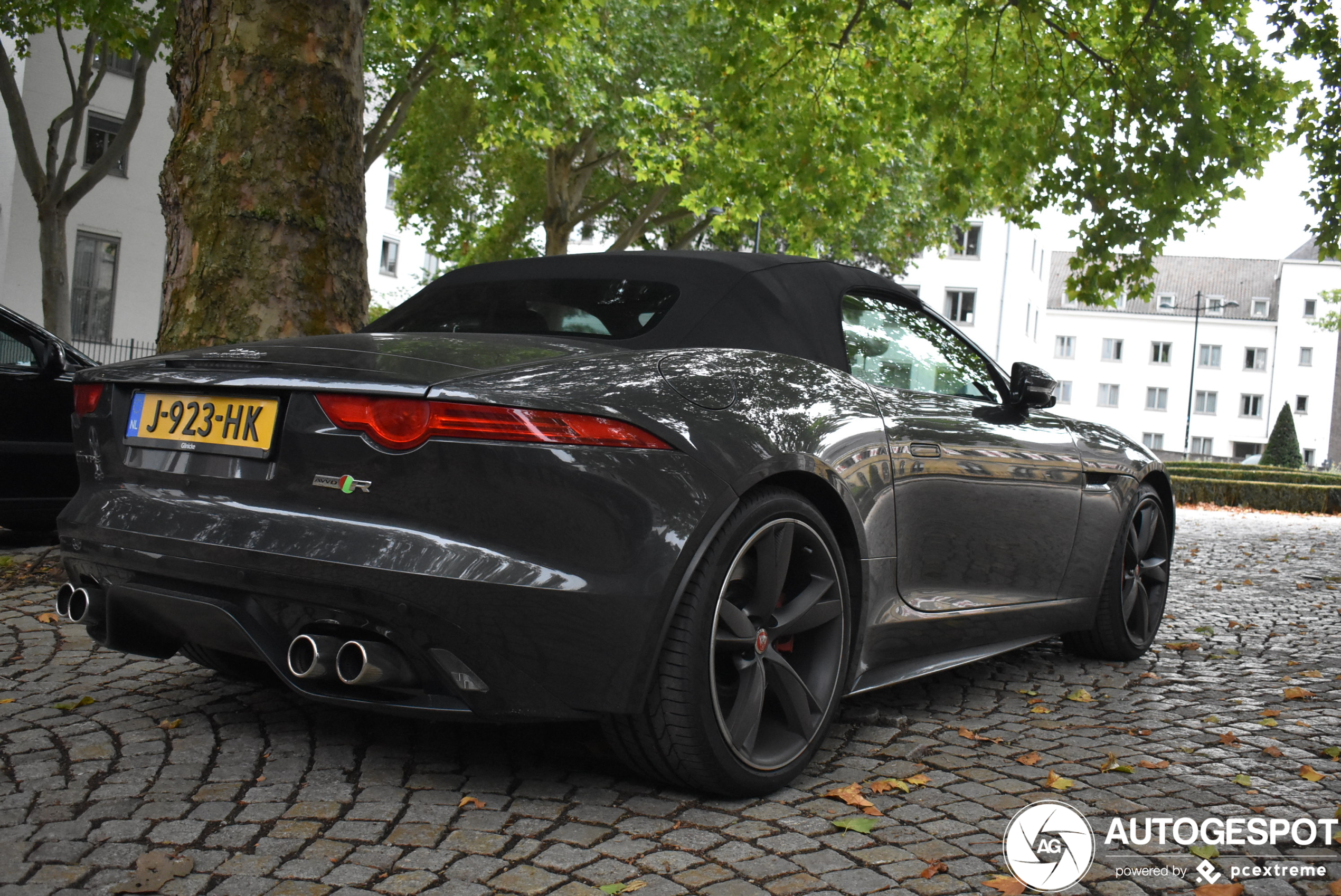 Jaguar F-TYPE R AWD Convertible