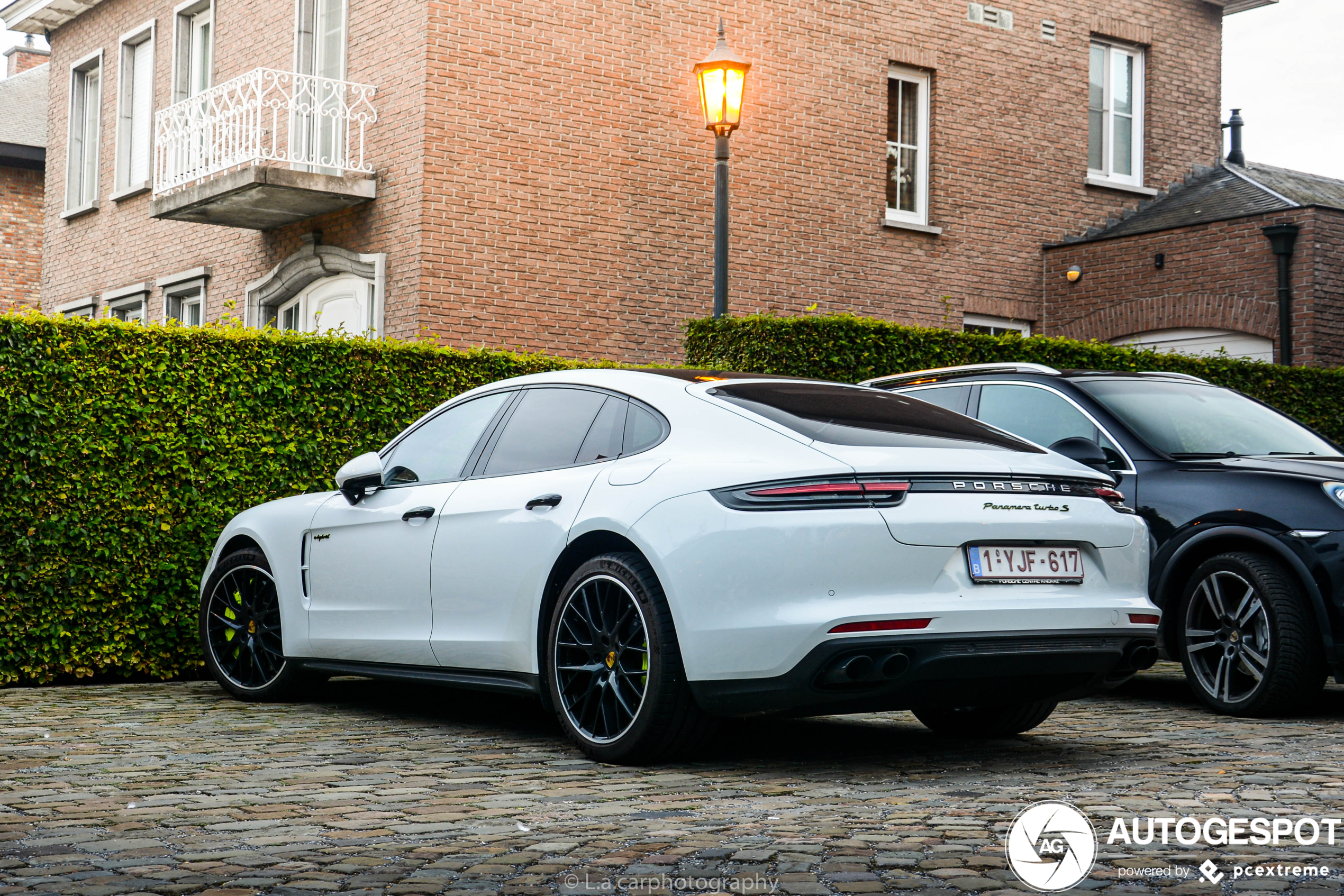 Porsche 971 Panamera Turbo S E-Hybrid