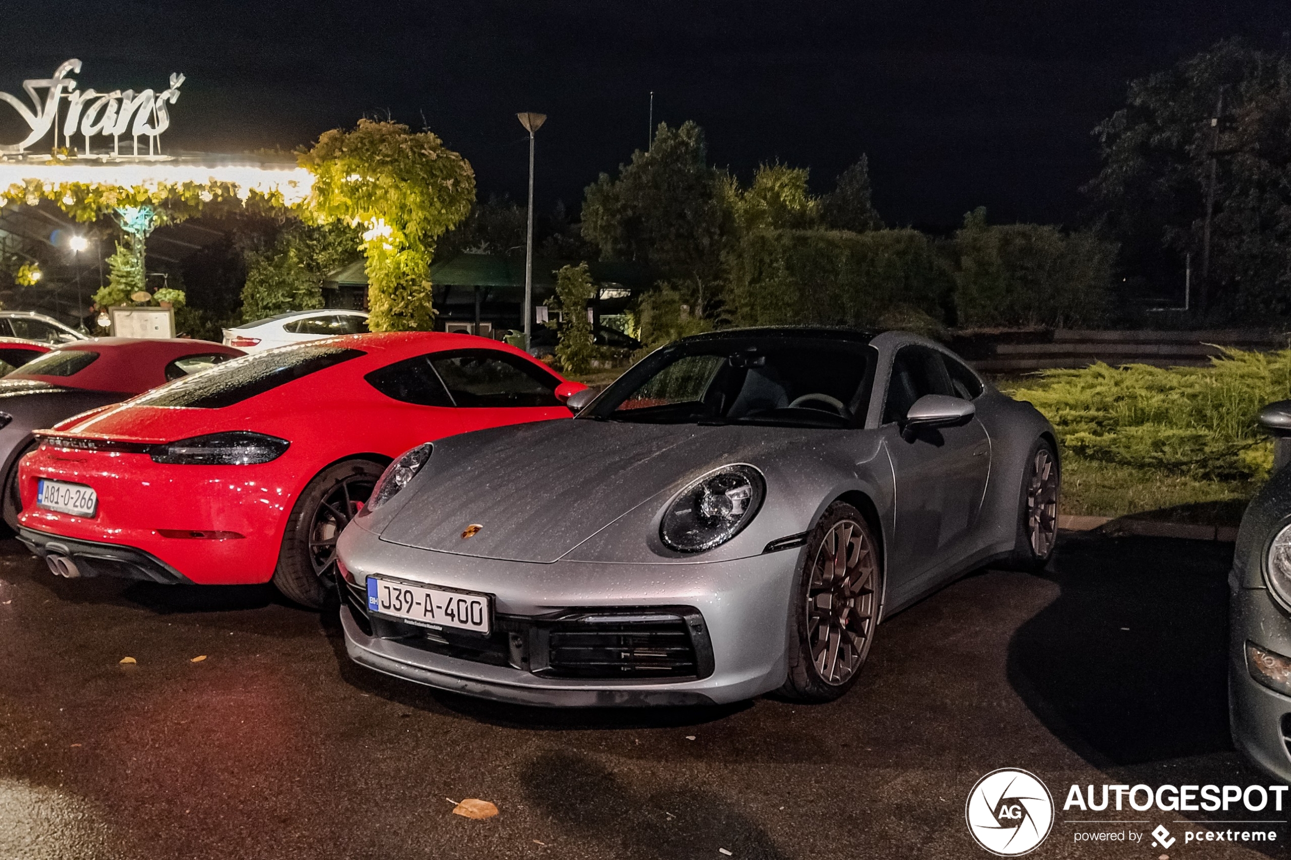 Porsche 992 Carrera 4S