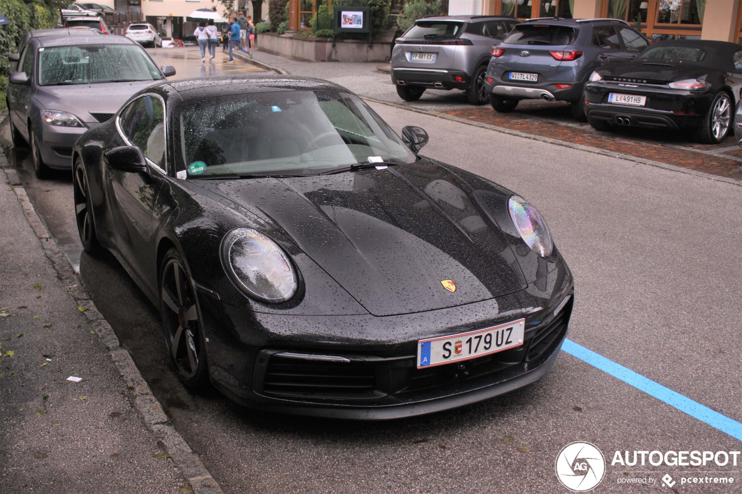 Porsche 992 Carrera 4S