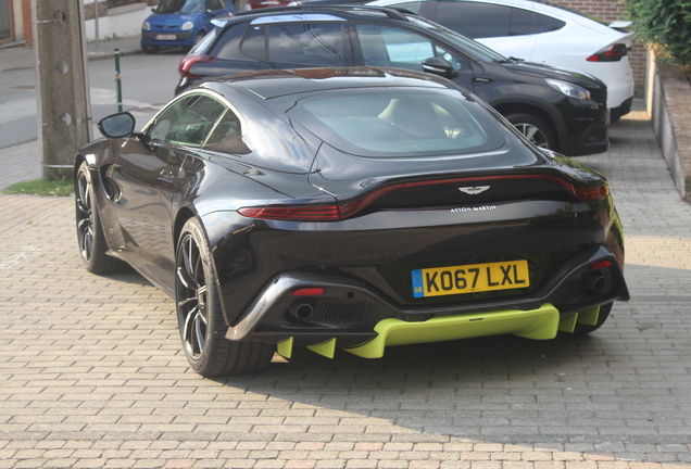 Aston Martin V8 Vantage 2018