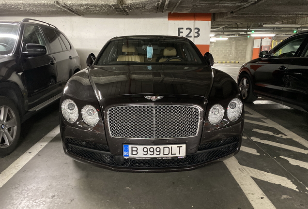 Bentley Flying Spur V8