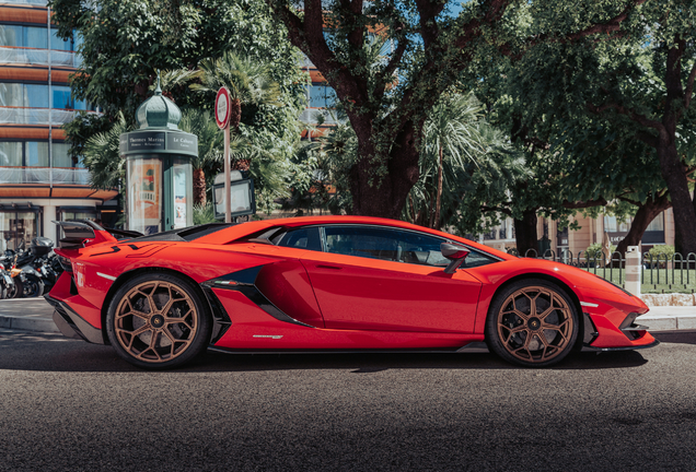 Lamborghini Aventador LP770-4 SVJ