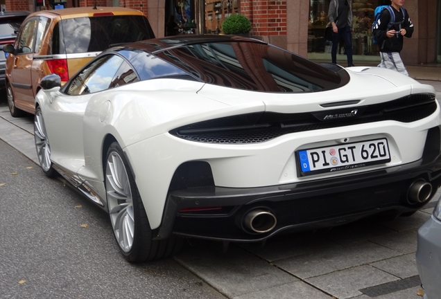 McLaren GT