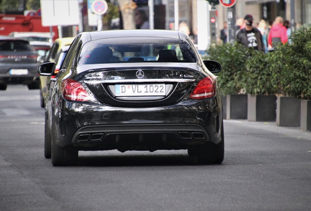 Mercedes-AMG C 63 S W205
