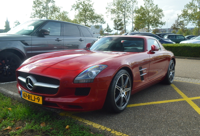 Mercedes-Benz SLS AMG