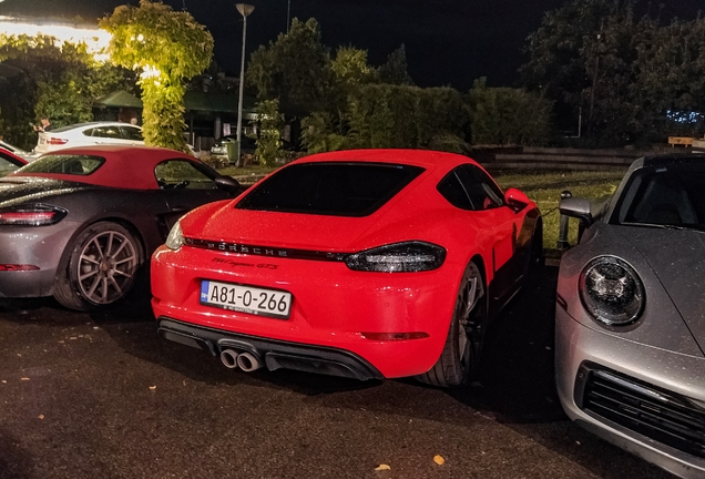 Porsche 718 Cayman GTS