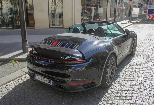 Porsche 992 Carrera 4S Cabriolet