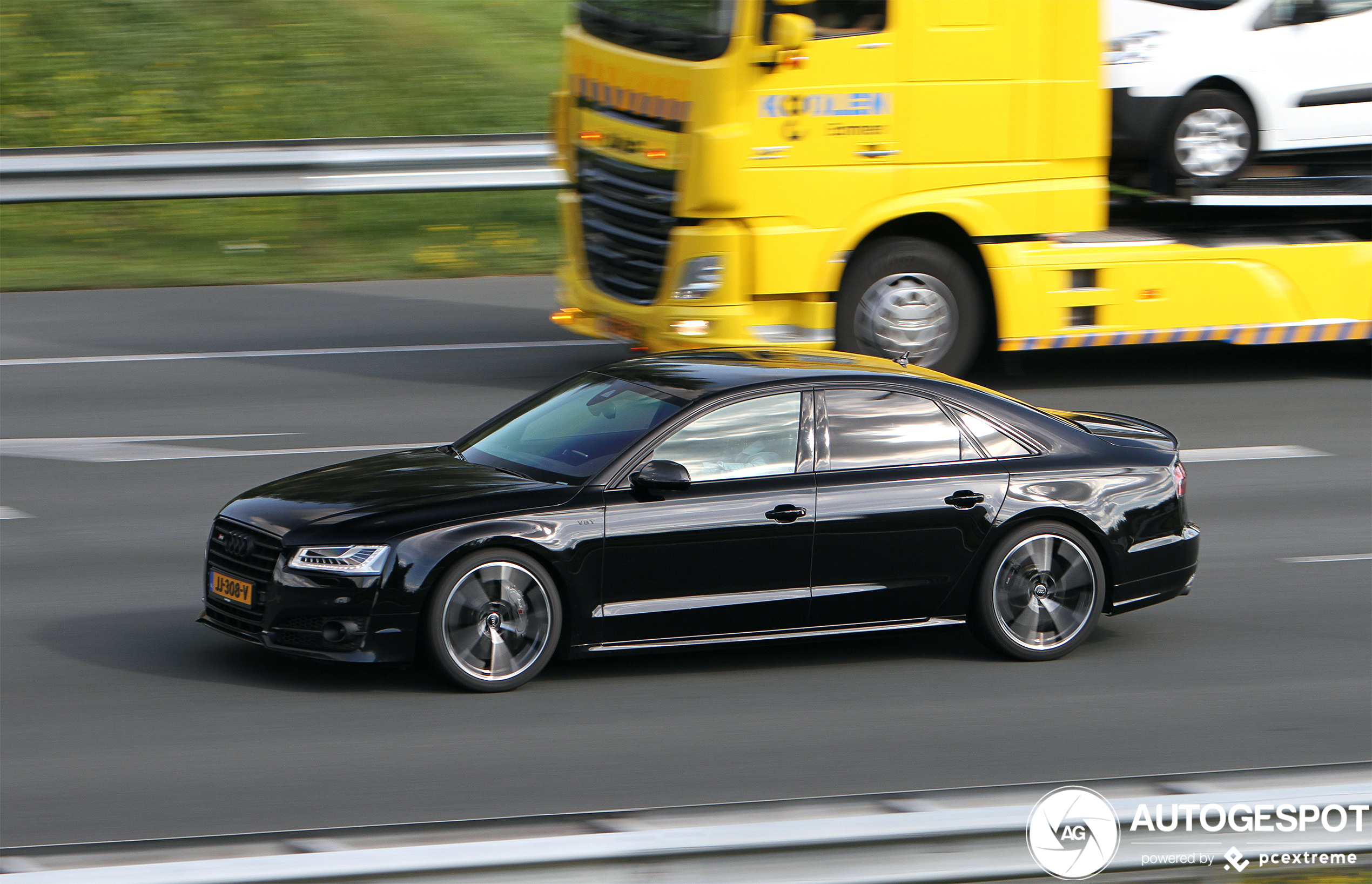 Audi S8 D4 Plus 2016