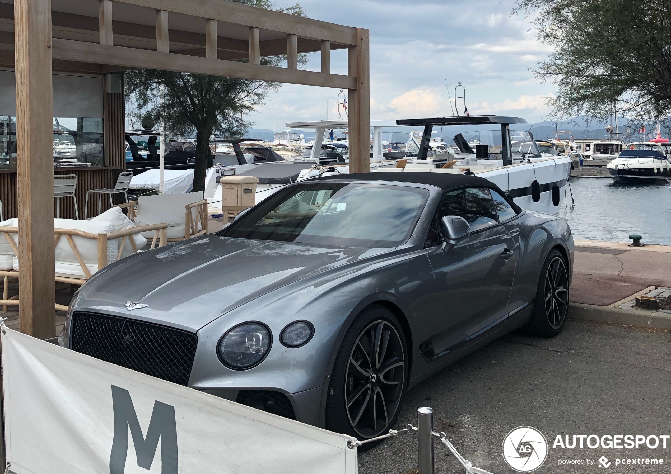 Bentley Continental GTC 2019