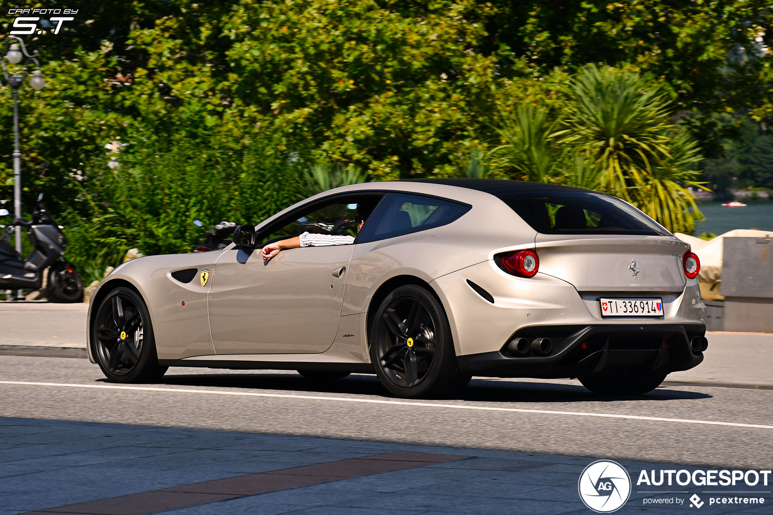 Ferrari FF