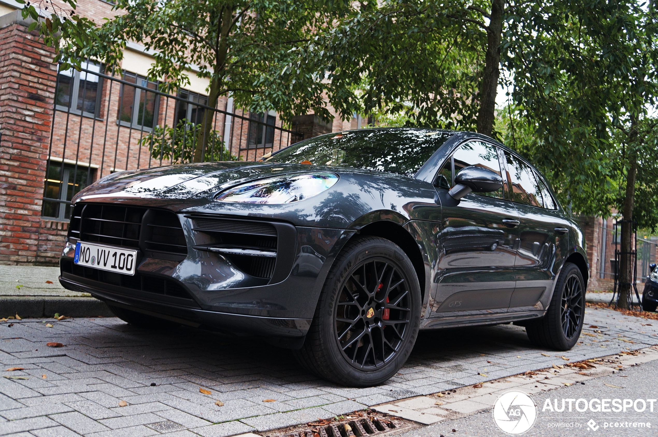 Porsche 95B Macan GTS MkII