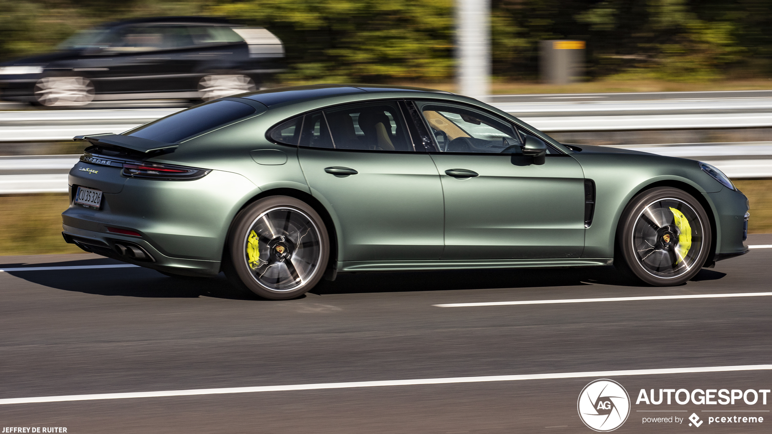 Porsche 971 Panamera Turbo S E-Hybrid