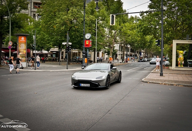 Aston Martin V8 Vantage 2018