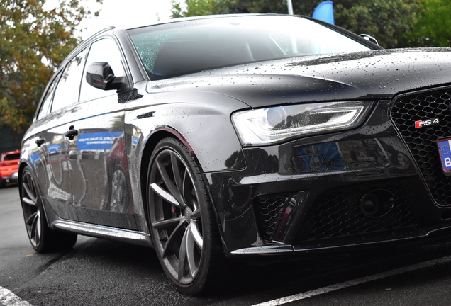 Audi RS4 Avant B8