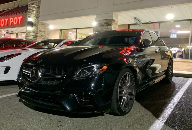 Mercedes-AMG E 63 S W213