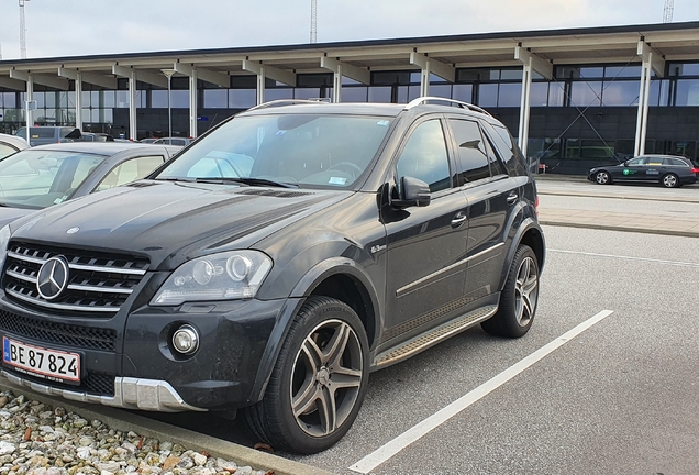 Mercedes-Benz ML 63 AMG 10th Anniversary