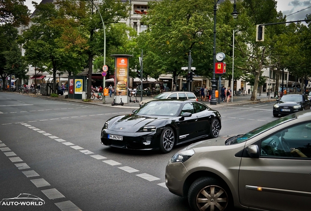 Porsche Taycan Turbo