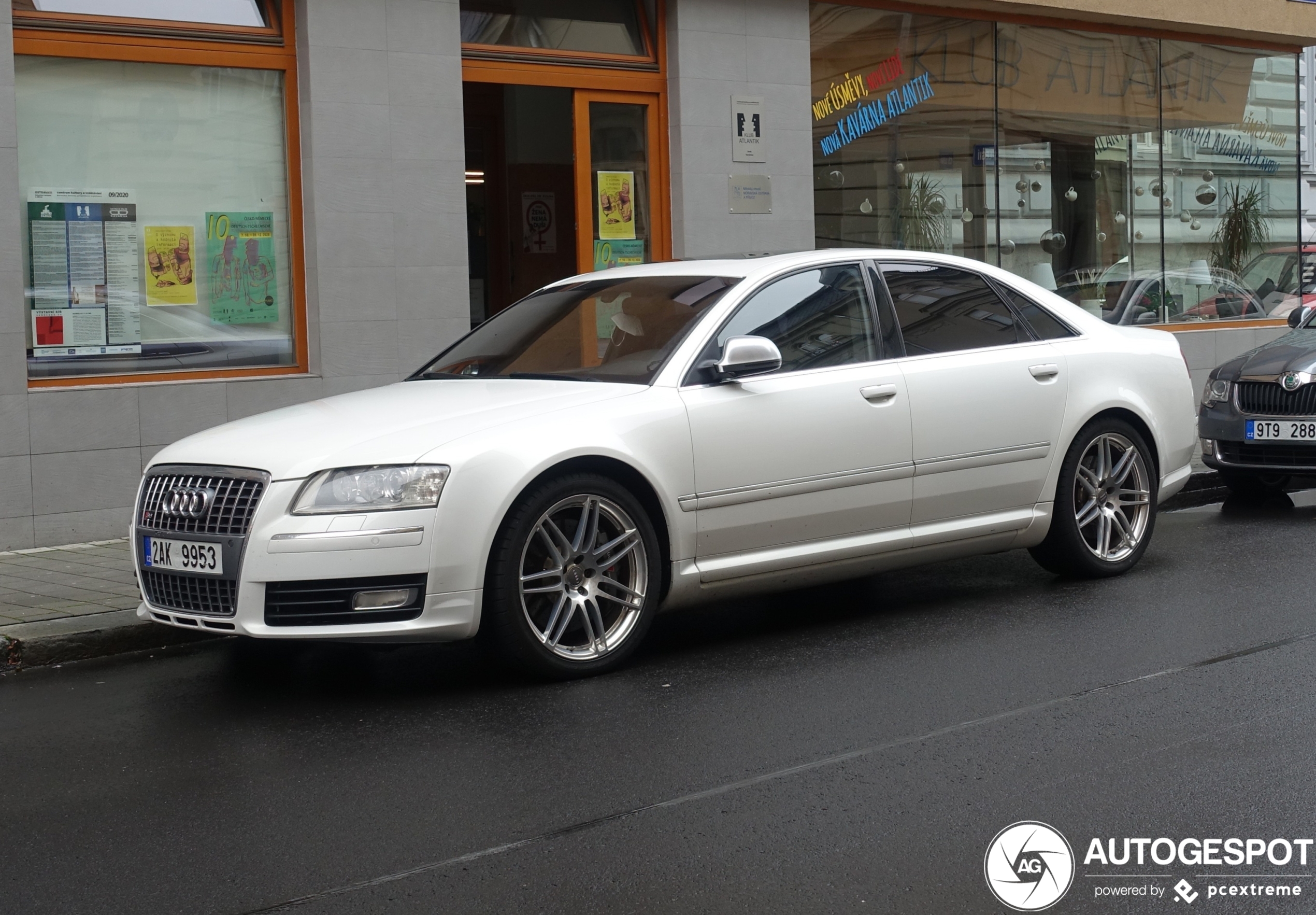 Audi S8 D3