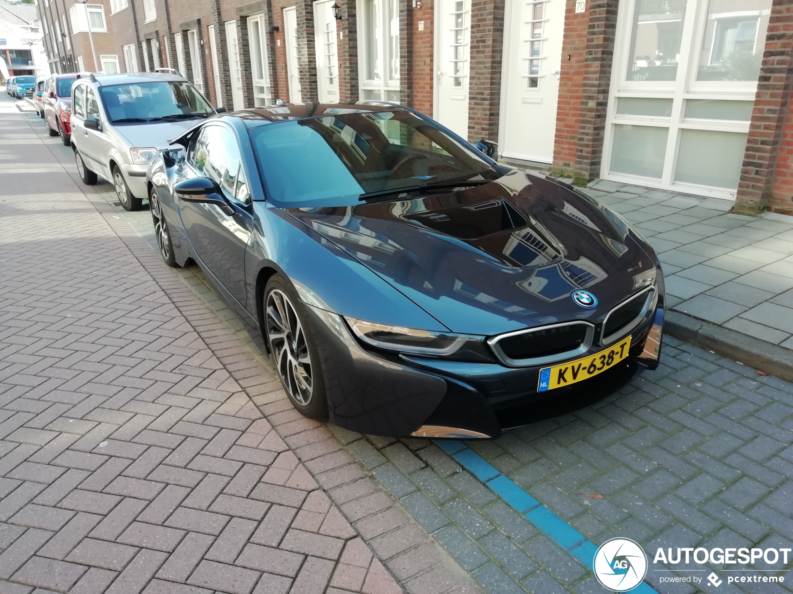 BMW i8