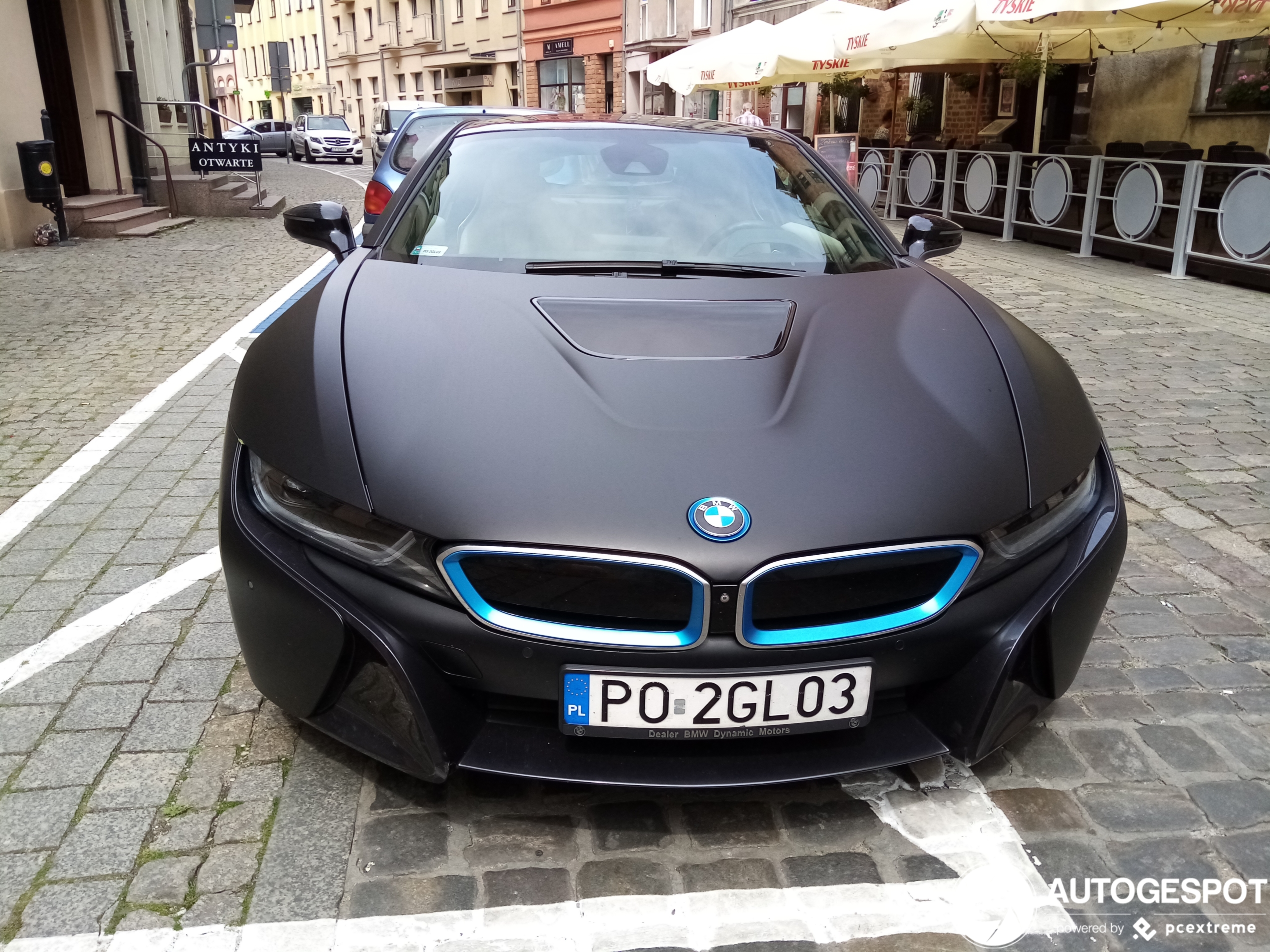 BMW i8