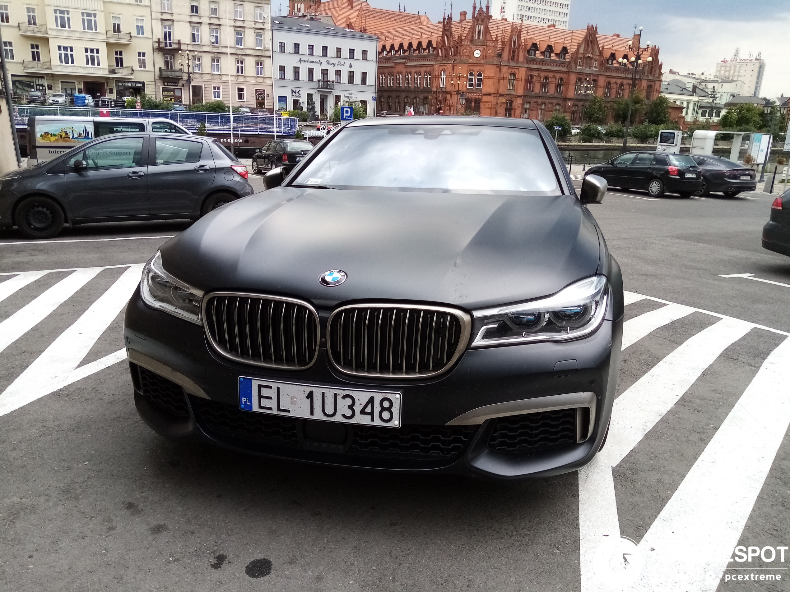 BMW M760Li xDrive