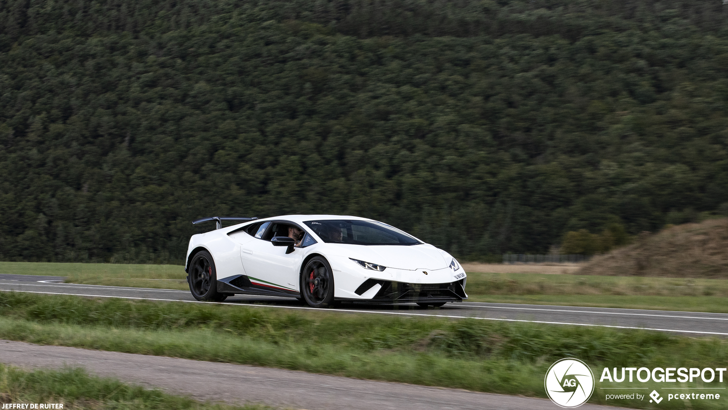 Lamborghini Huracán LP640-4 Performante