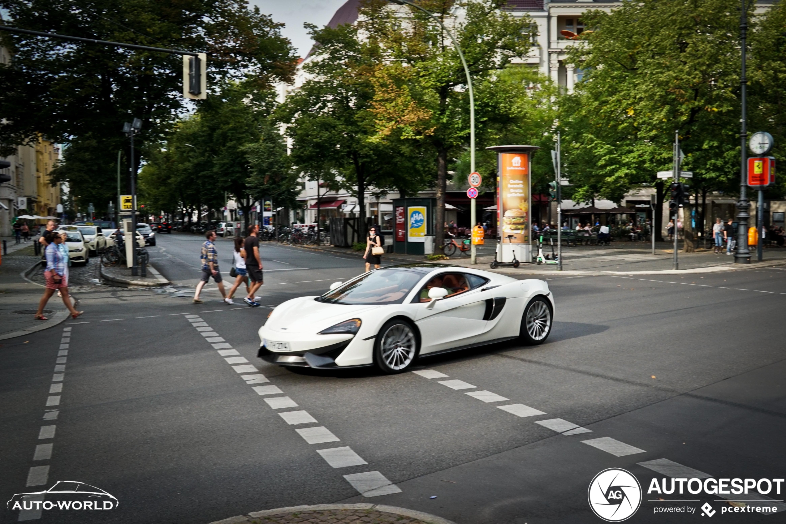 McLaren 570GT